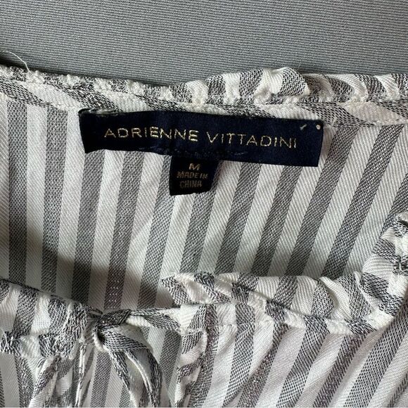 🎉5 for $45 🎉adrienne vittadini Top Blouse Shirt Size M - Picture 4 of 8